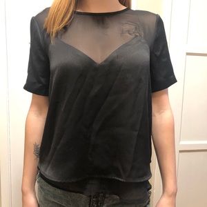 Beautiful black top!!